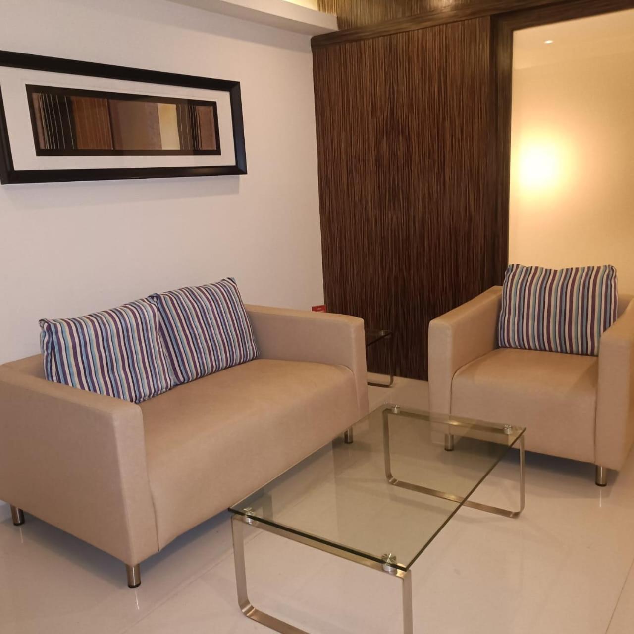 Royal Park Kakinada Hotel Екстериор снимка