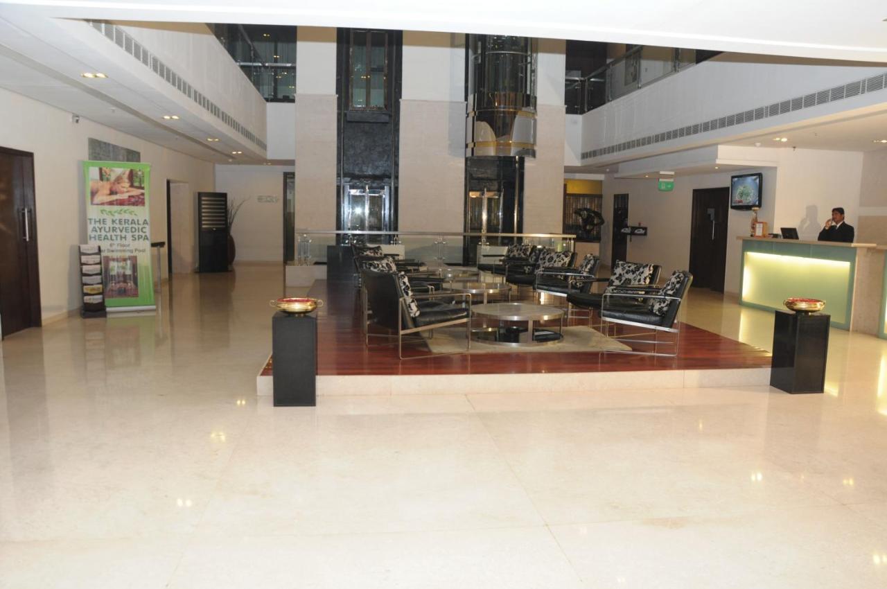 Royal Park Kakinada Hotel Екстериор снимка